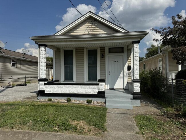 Building Photo - 965 S Jackson St
