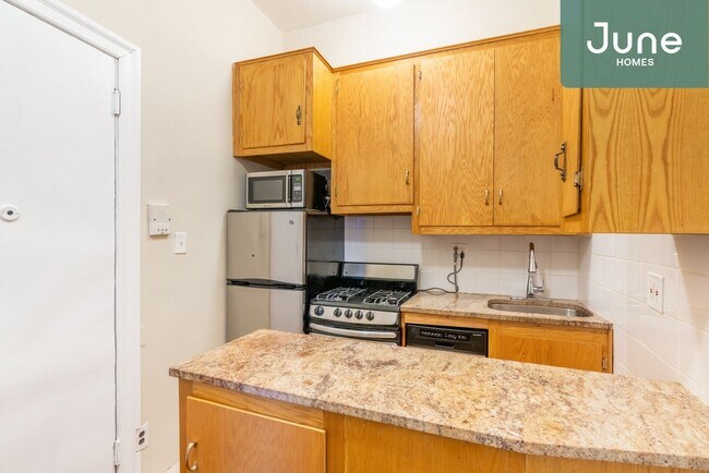 Building Photo - 17 West 82nd Street