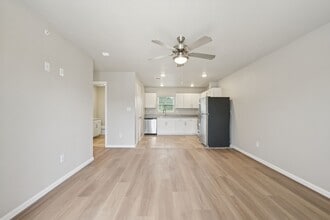 Building Photo - 254 Plez Morgan