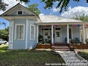 Primary Photo - 203 Devine St