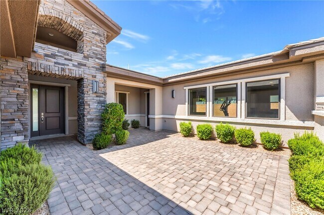 Foto del edificio - 8477 Wolf Mountain Ct