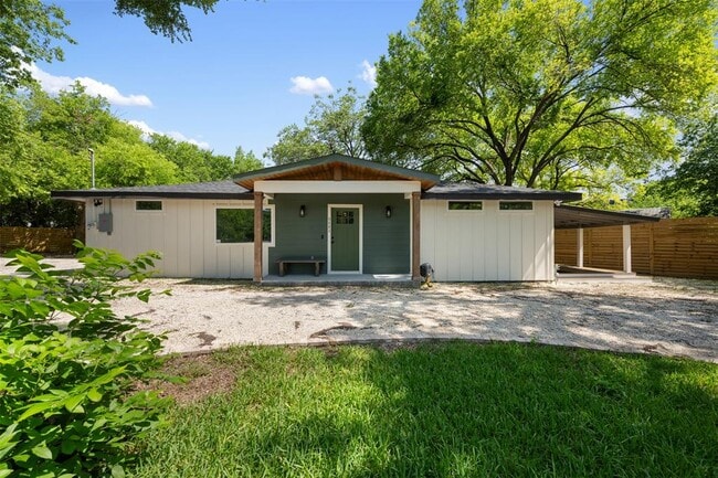 Building Photo - 9003 Capitol Dr