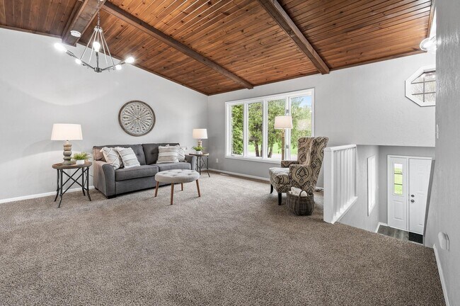 Foto del edificio - 5801 Covington Ter