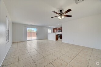 Building Photo - 9252 Valley Ranch Ave