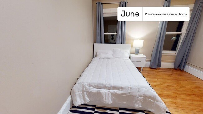 Foto del edificio - Room in Shared 6 bed/2 bath home