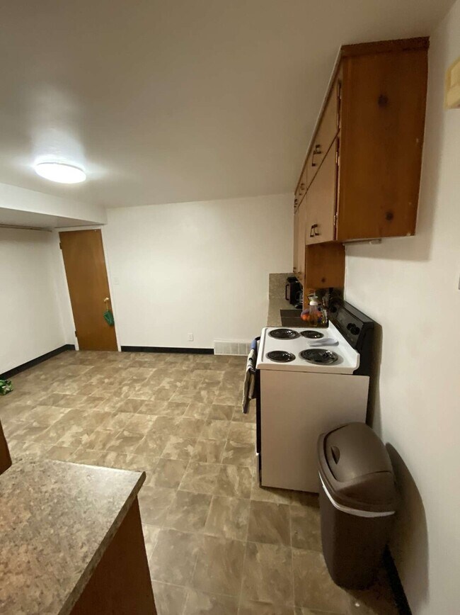 Foto del edificio - 486 W 100 N Logan