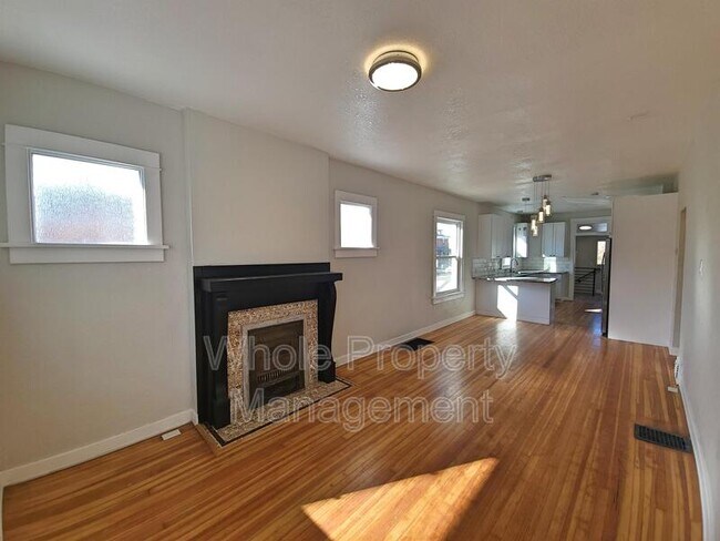 Building Photo - 2857 W 28th Ave