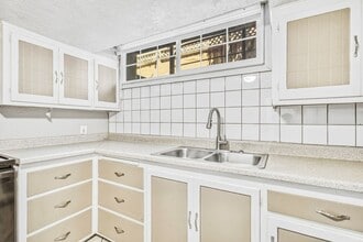 Building Photo - 1463 E 2700 S
