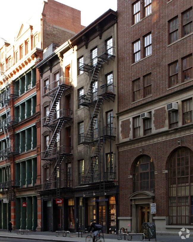 Foto del edificio - 523 Broadway