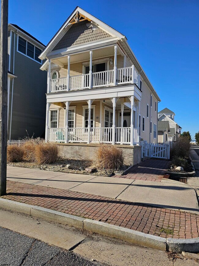 Building Photo - 101 Adriatic Ave
