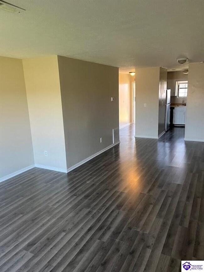 Building Photo - 1707A Cliff Ridge Ct