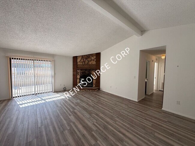 Foto del edificio - 14229 Winchester Dr