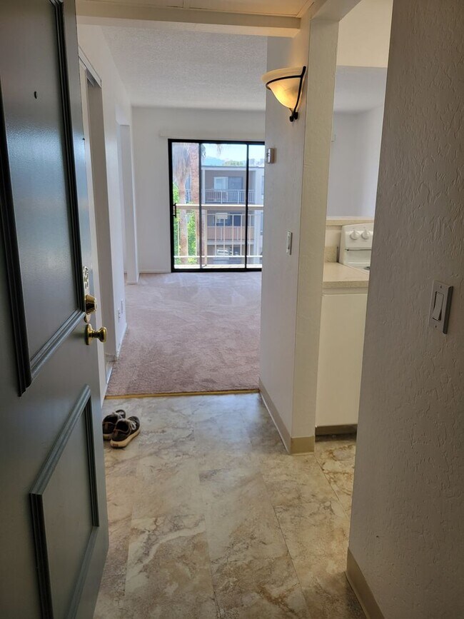 Foto del edificio - Super Light and Bright Junior 1 Bedroom in The Keys