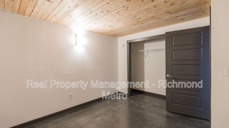 Primary Photo - 616 Hull St
