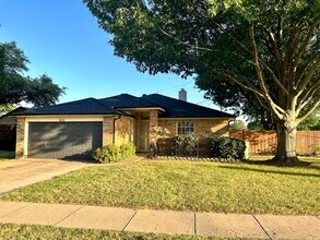 Building Photo - 4610 Gentle Springs Dr