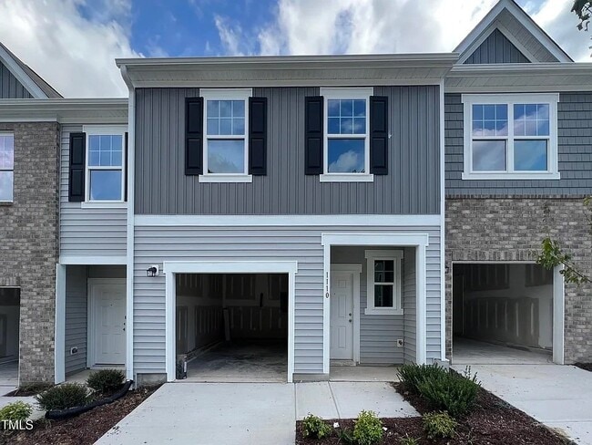 Building Photo - 1110 Dakine Dr
