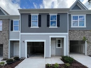 Building Photo - 1110 Dakine Dr
