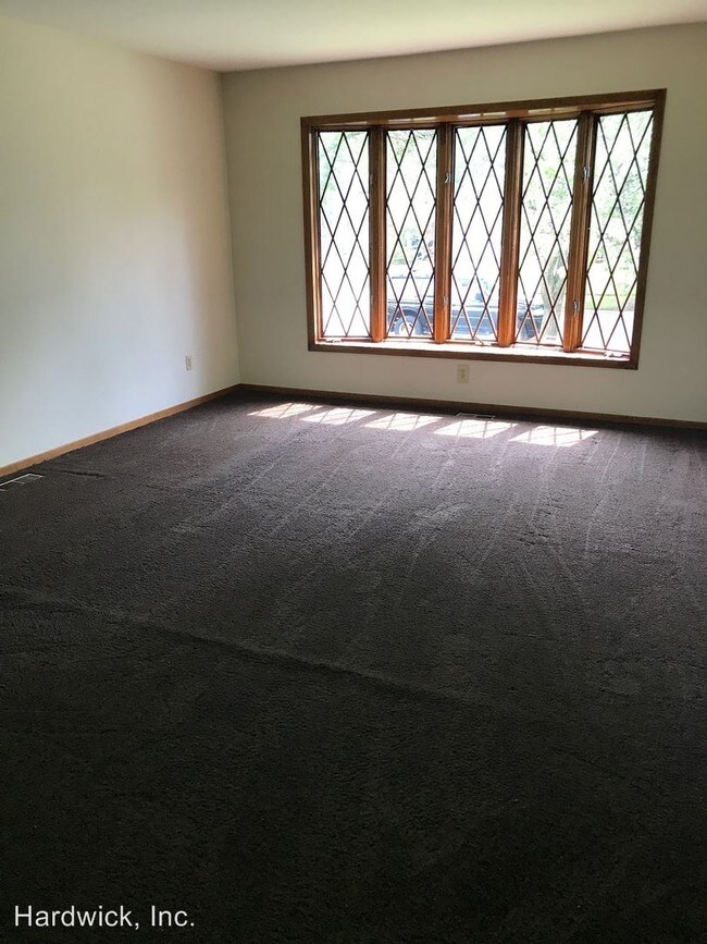 Foto del edificio - 5315 Lemonwood St