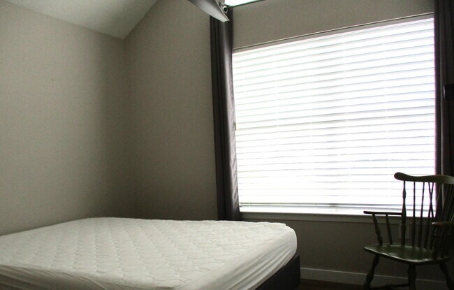 Foto del edificio - 407 Adam St NW