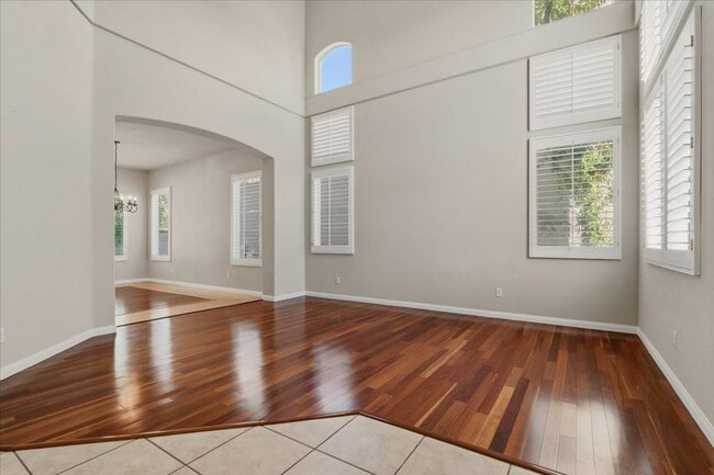 Building Photo - 2237 Timber Rose Dr