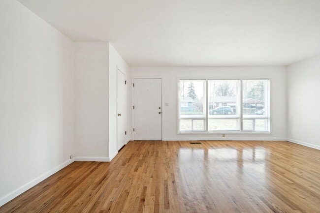 Foto del edificio - 330 E Jersey St