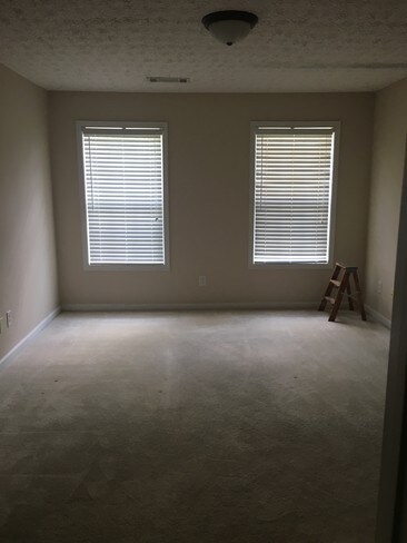 Master Bed - 6139 Brookechase Ln