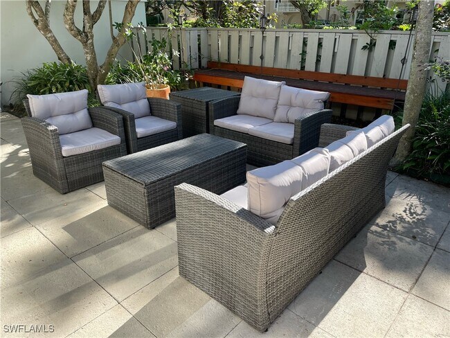 Foto del edificio - 341 3rd Ave S