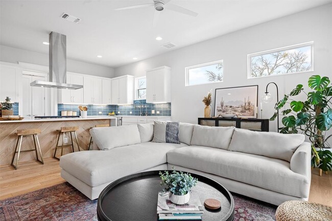 Foto del edificio - 3117 E 51st St
