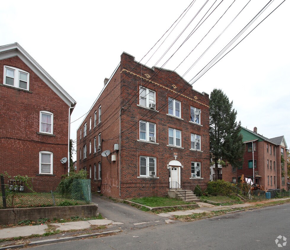 Primary Photo - 42 Connerton St