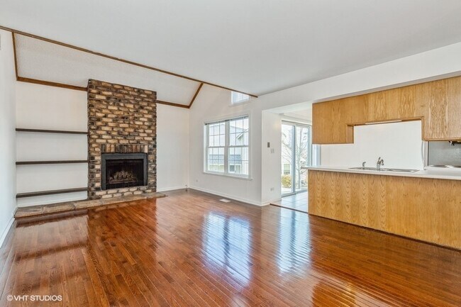 Building Photo - 911 Abingdon Ct