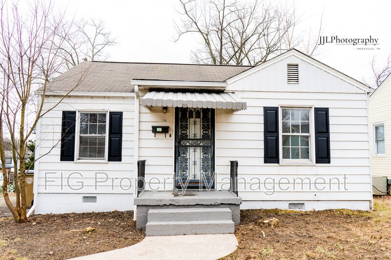 Primary Photo - 716 E Oldham Ave