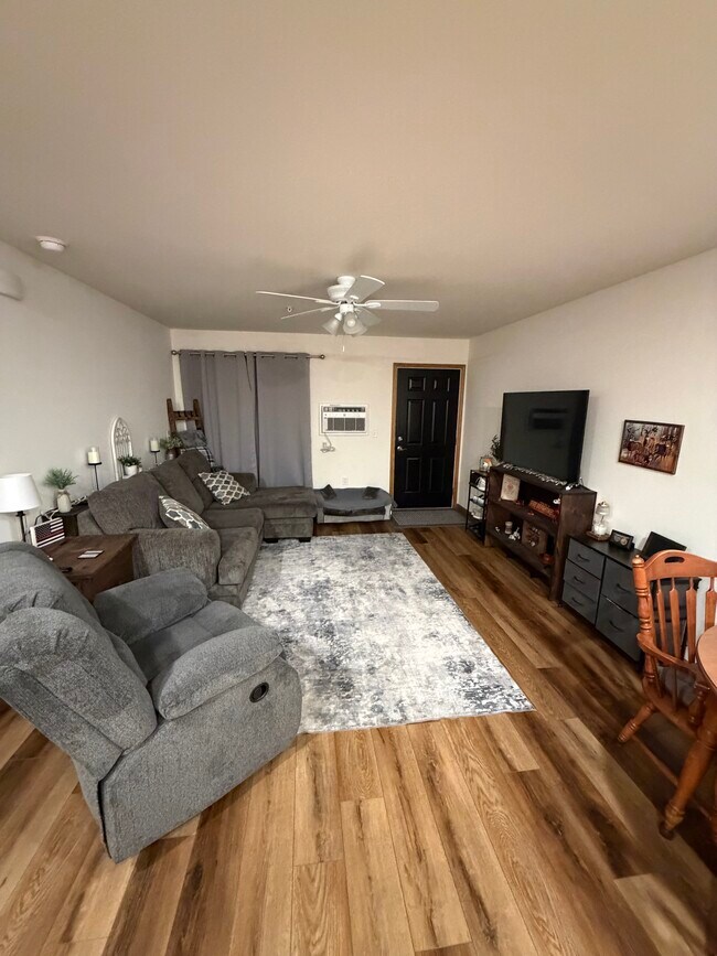 Building Photo - Greenfield Estates