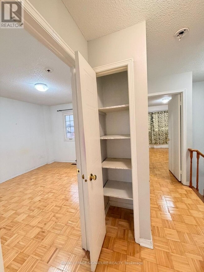 Building Photo - 64 Woodside Ct