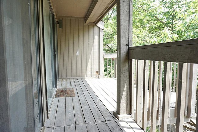 Foto del edificio - 1218 Signal Ridge Pl