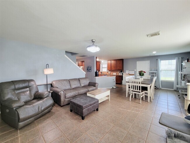 Foto del edificio - 18235 Valebluff Ln