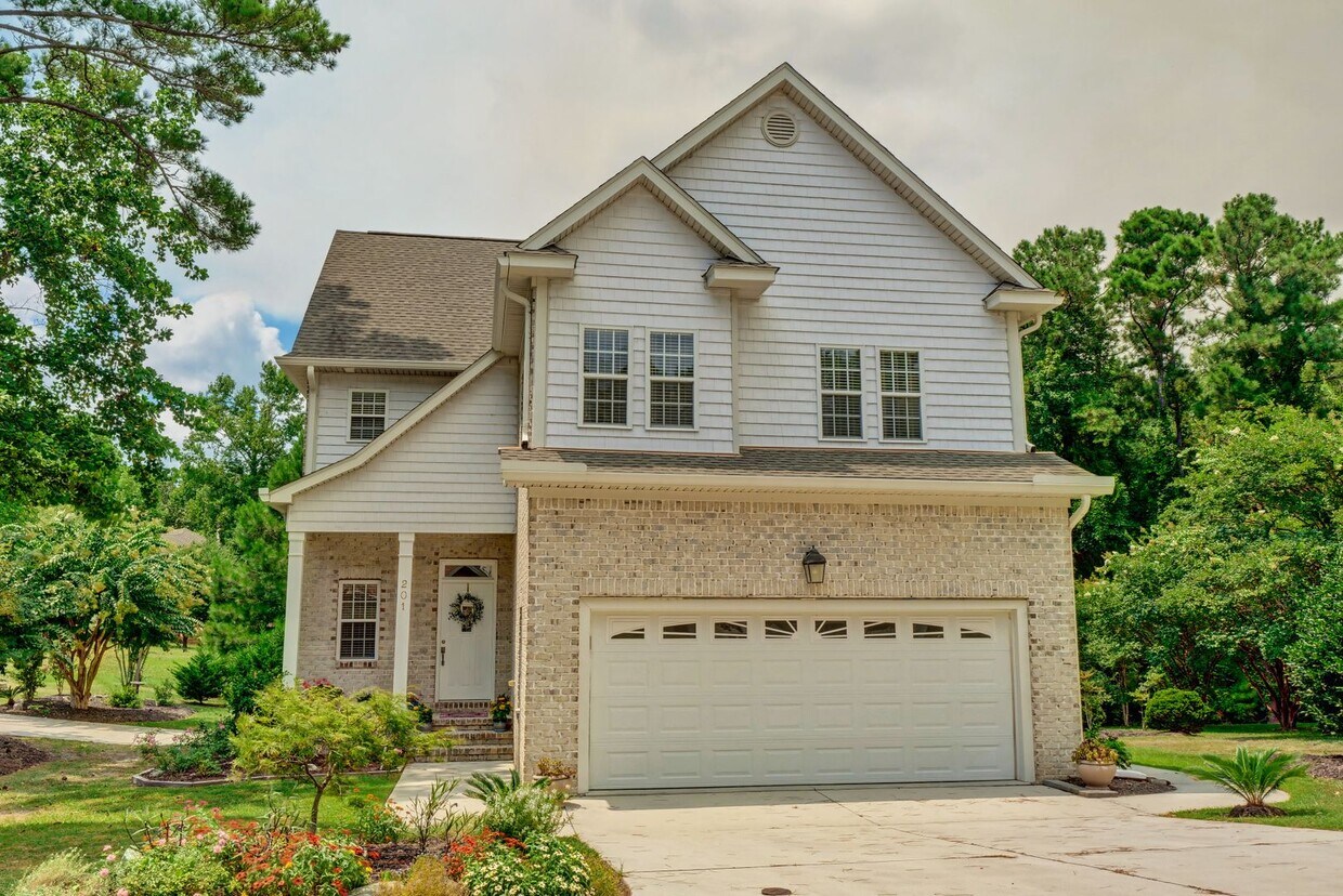 201 Willow Run Rd, Sneads Ferry, NC 28460 House Rental in Sneads