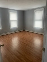 Building Photo - 50-52-52 Linden St