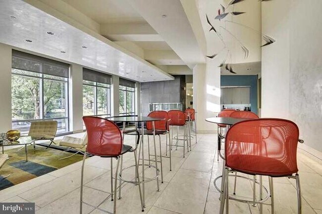 Foto del edificio - 4101 Albemarle St NW