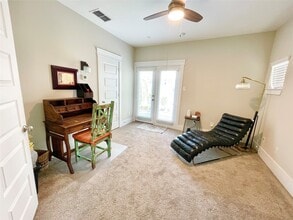 Building Photo - 809 Leavenworth Ave