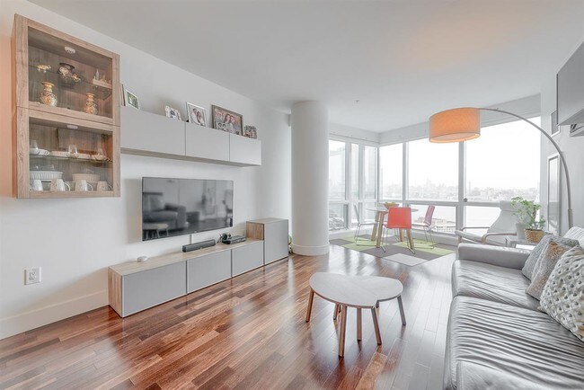 Foto del edificio - 77 Hudson St