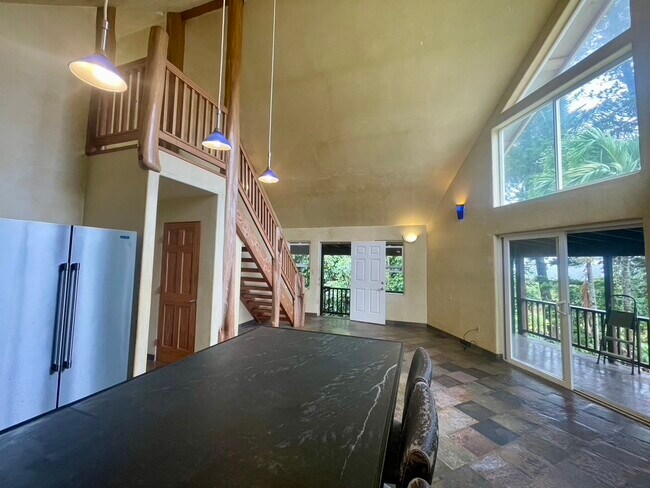 Building Photo - 6280 Hana Hwy