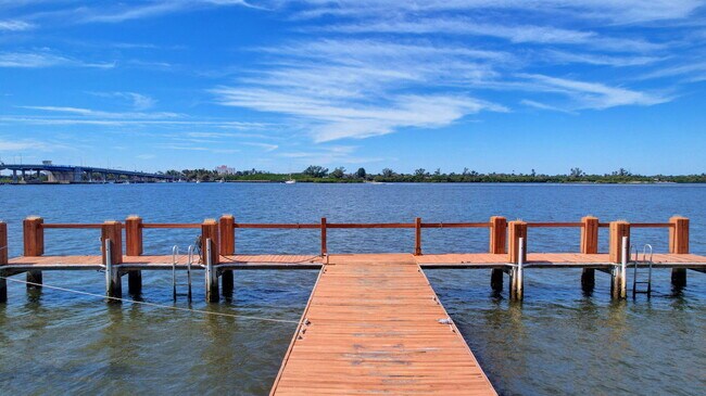 Foto del edificio - 2840 S Ocean Blvd