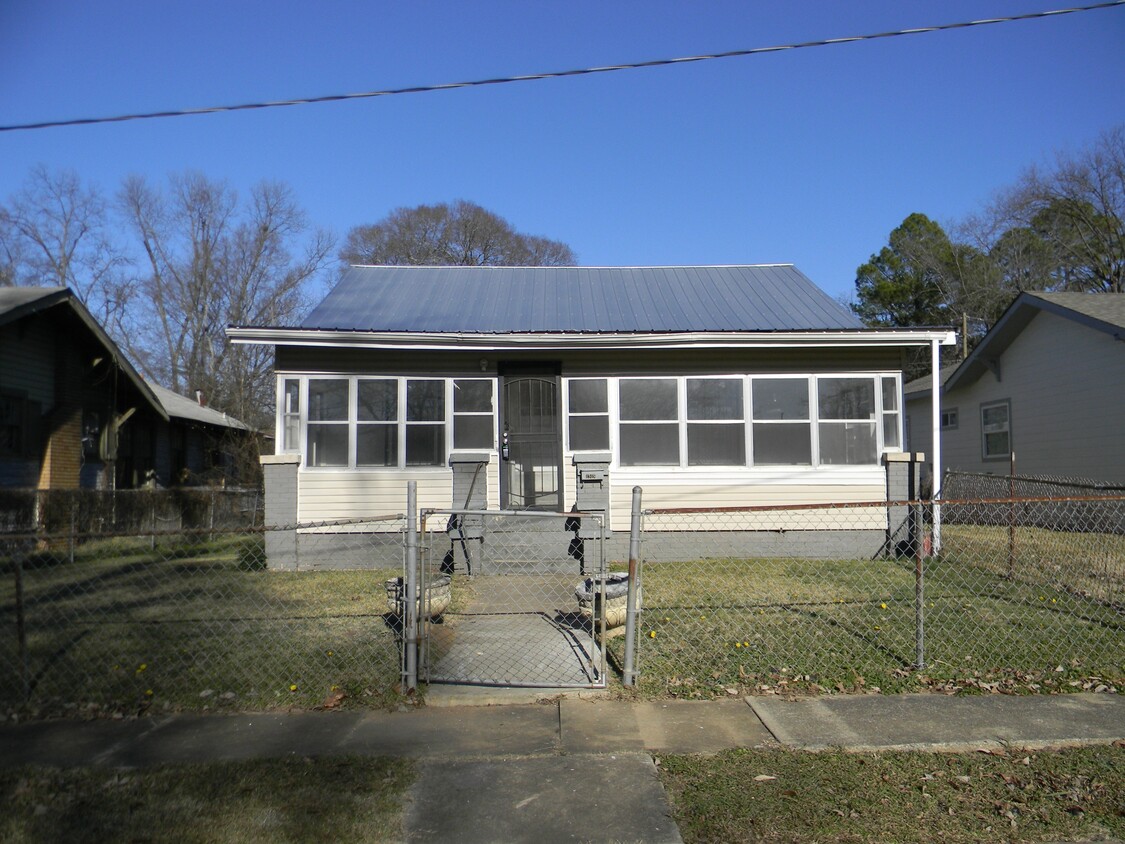 Foto principal - 4305 Pulaski St