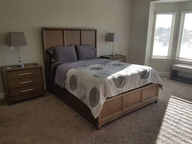 Master Bedroom - 24363 Pinnacle Cir