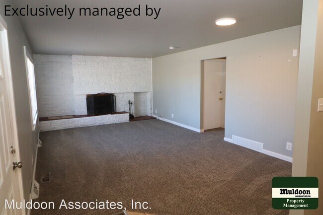 Foto del edificio - 3 br, 1 bath House - 504 Scranton Ave