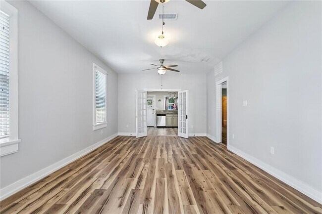 Foto del edificio - 2514 S Carrollton Ave