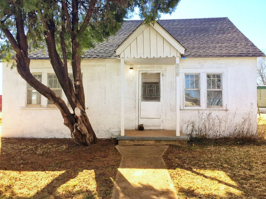 Primary Photo - 518 W 2nd St