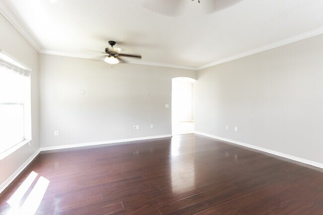 Foto del edificio - 24922 Oakhaven Ct