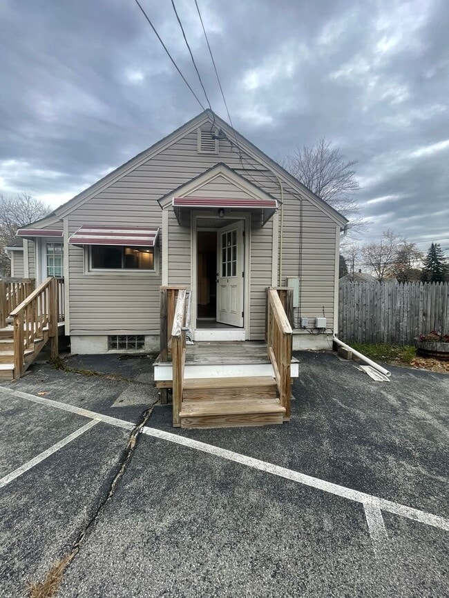 Foto del edificio - 3 Hanson Ridge Rd