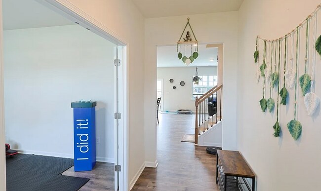 Foto del edificio - Beautiful 5 Bedroom, 3 Bath Home- New to Rental Market- Short Commute to Ft. Bragg